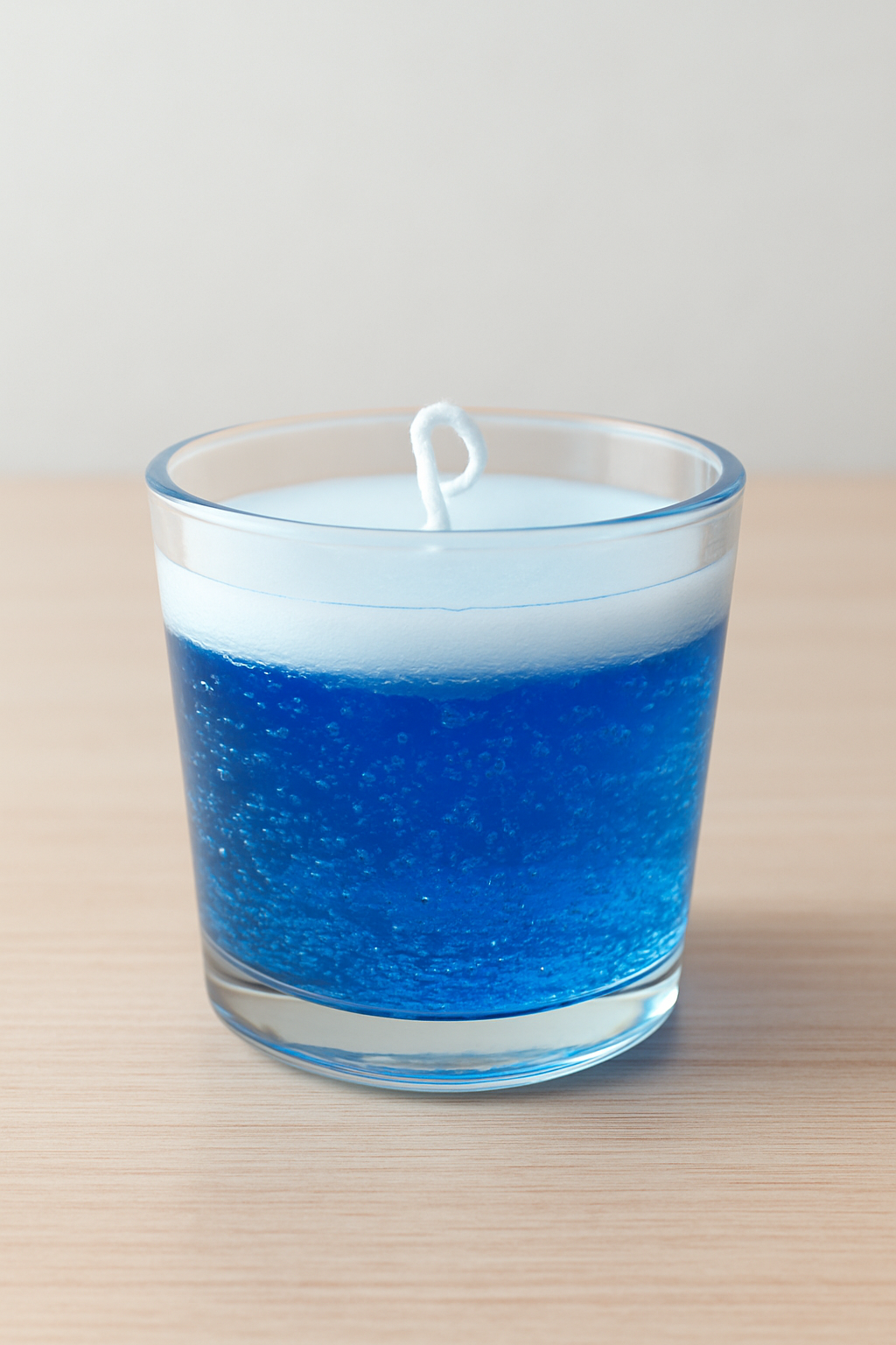 OCEAN CANDLE MADE OF SOY AND GEL WAX, SCENTED.